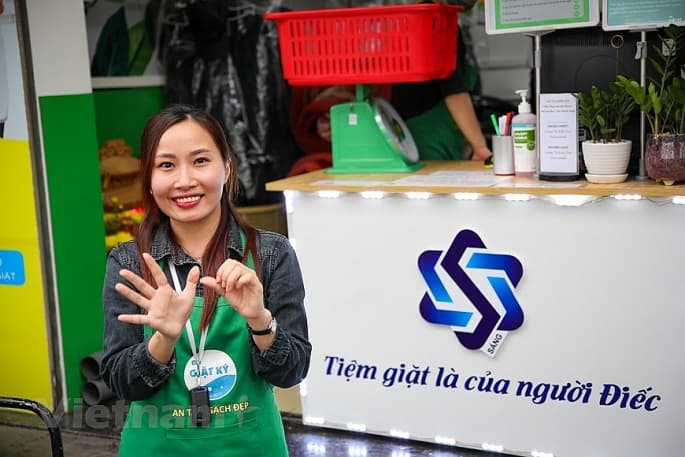 Những câu chuyện đẹp góp cho đời: Chuyện 'huyền thoại' ở Tiệm giặt là của người Điếc