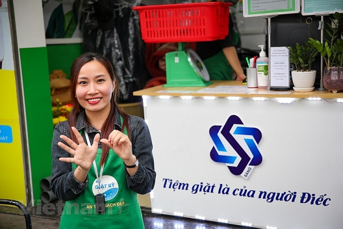 Những câu chuyện đẹp góp cho đời: Chuyện 'huyền thoại' ở Tiệm giặt là của người Điếc