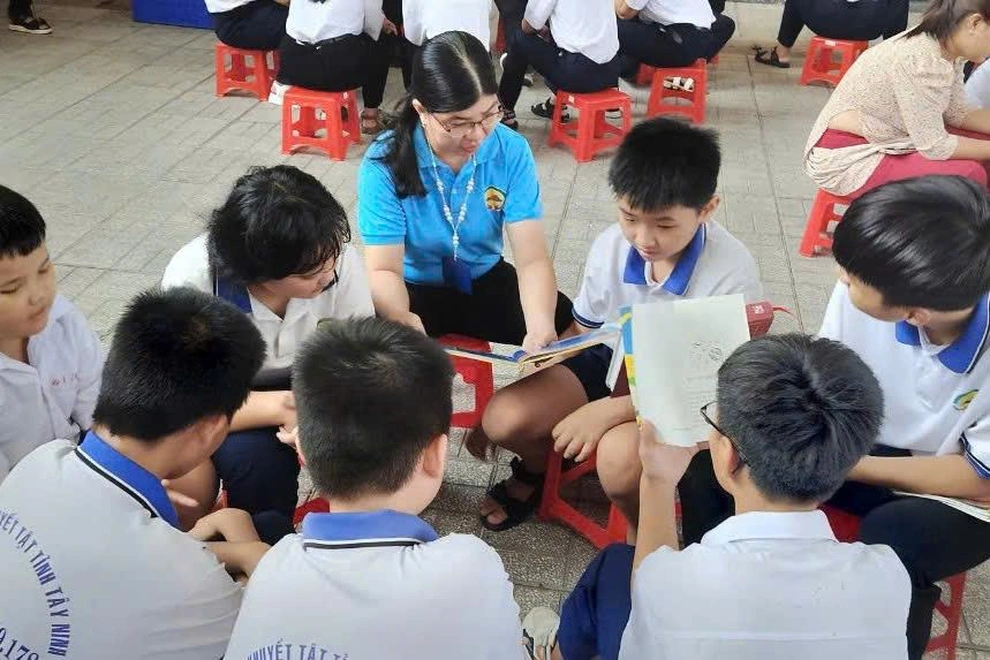 Chuyện về cô giáo có tình yêu đặc biệt với trẻ đặc biệt